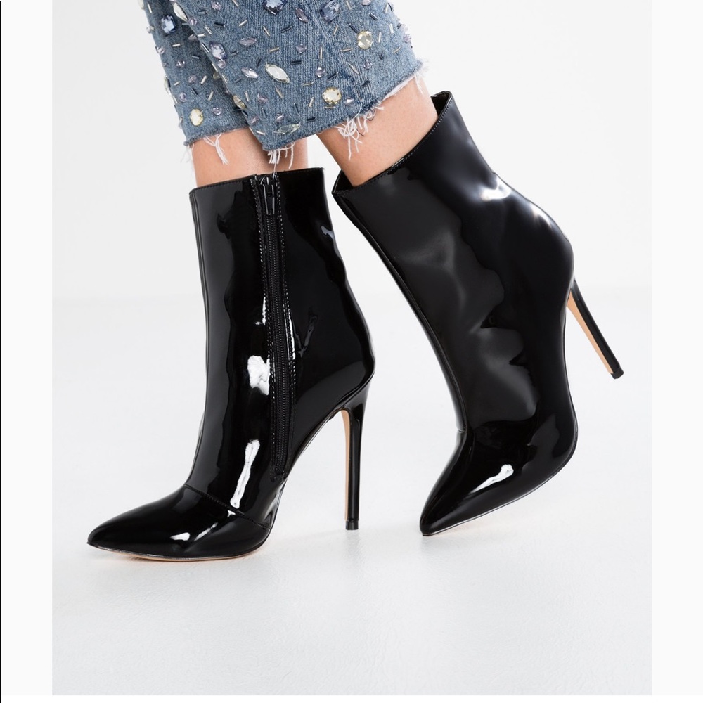 Steve Madden Black Wagner Patent Booties Heels